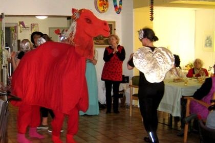 Helau! Alaaf! – Beim Karneval war keiner brav…