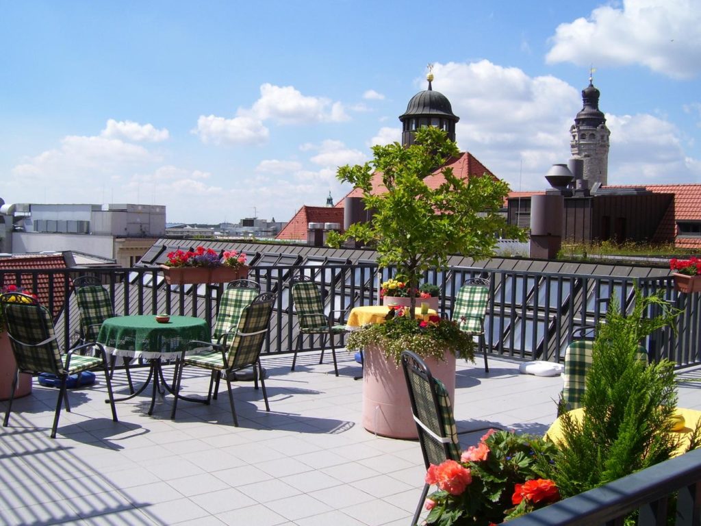 Nach der Stärkung im Restaurant ein toller Blick über leipzigs Dächer