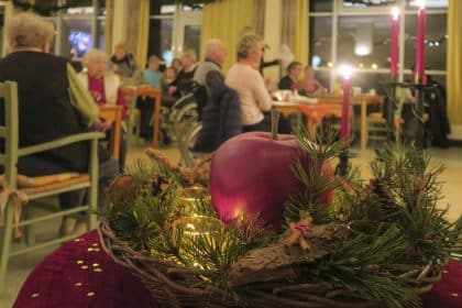 Lebendiger Adventskalender Cura SC Pasewalk