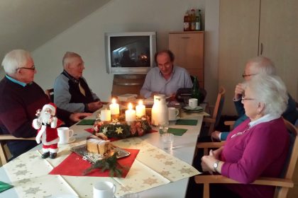 Literatur-Kreis jeden Dienstagnachmittag