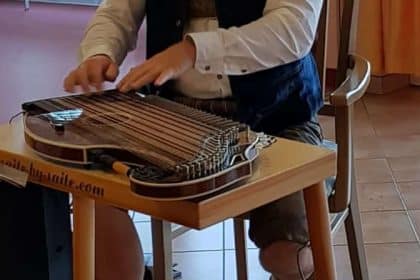 Konzert mit Jan Röhlig und seiner Zither