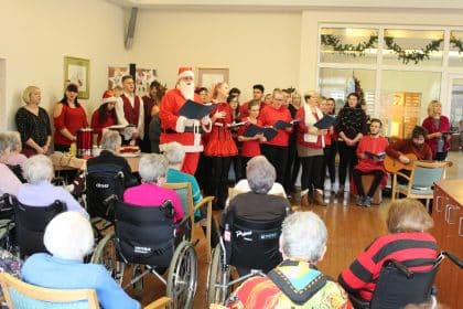 Weihnachtsprogramm der Altenpflegeschüler