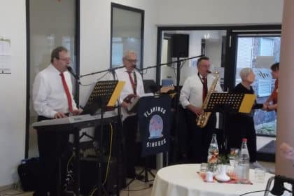 Besuch der Flamingo Singers im Cura Bergedorf