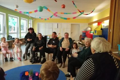 Besuch der Kita-Kinder von „Unsere kleine Farm“ zum gemeinsamen Spielen