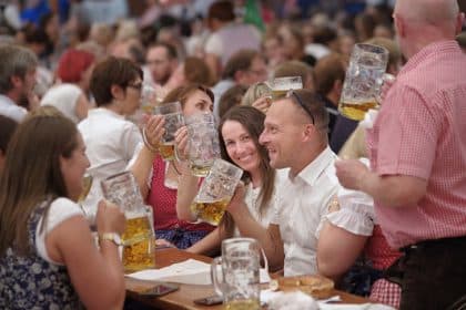 Bayerwald-Klinik auf dem Volksfest