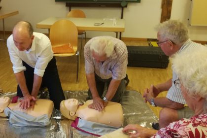 Ein echter Volltreffer das Notfall- und Reanimationstraining im Dresdner Hof!