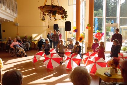 Kindergesang zum Herbstfest