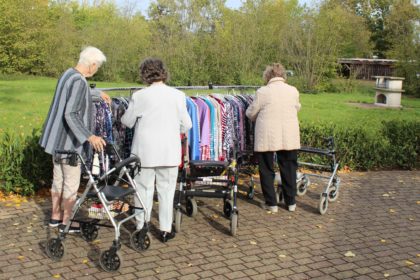 Erneutes Open-Air-Shopping auf der Terrasse