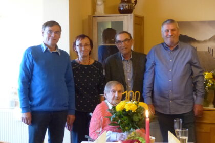 Herzlichen Glückwunsch zum 100. Geburtstag